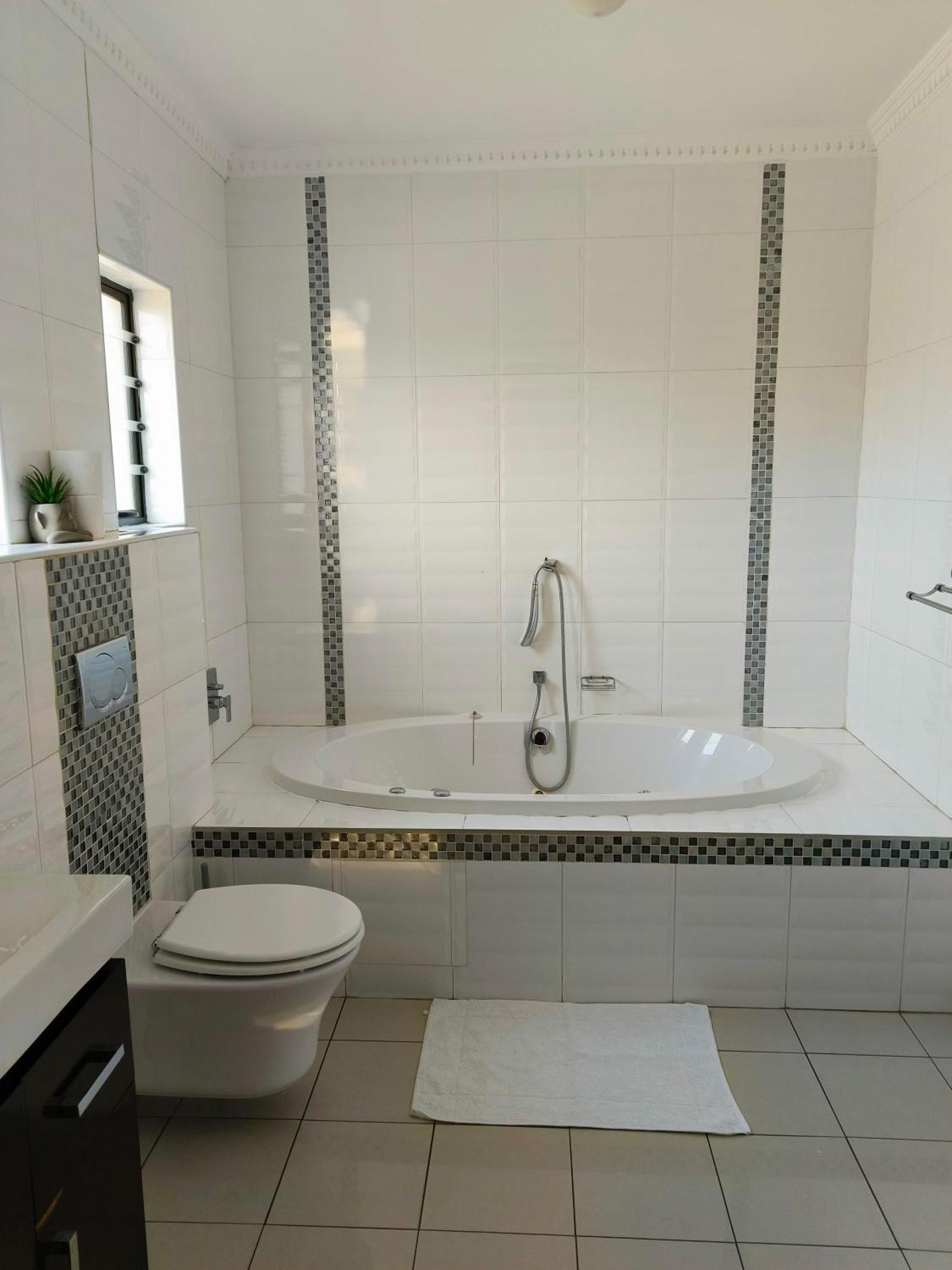 Villa Olive Exclusive à Gaborone Extérieur photo